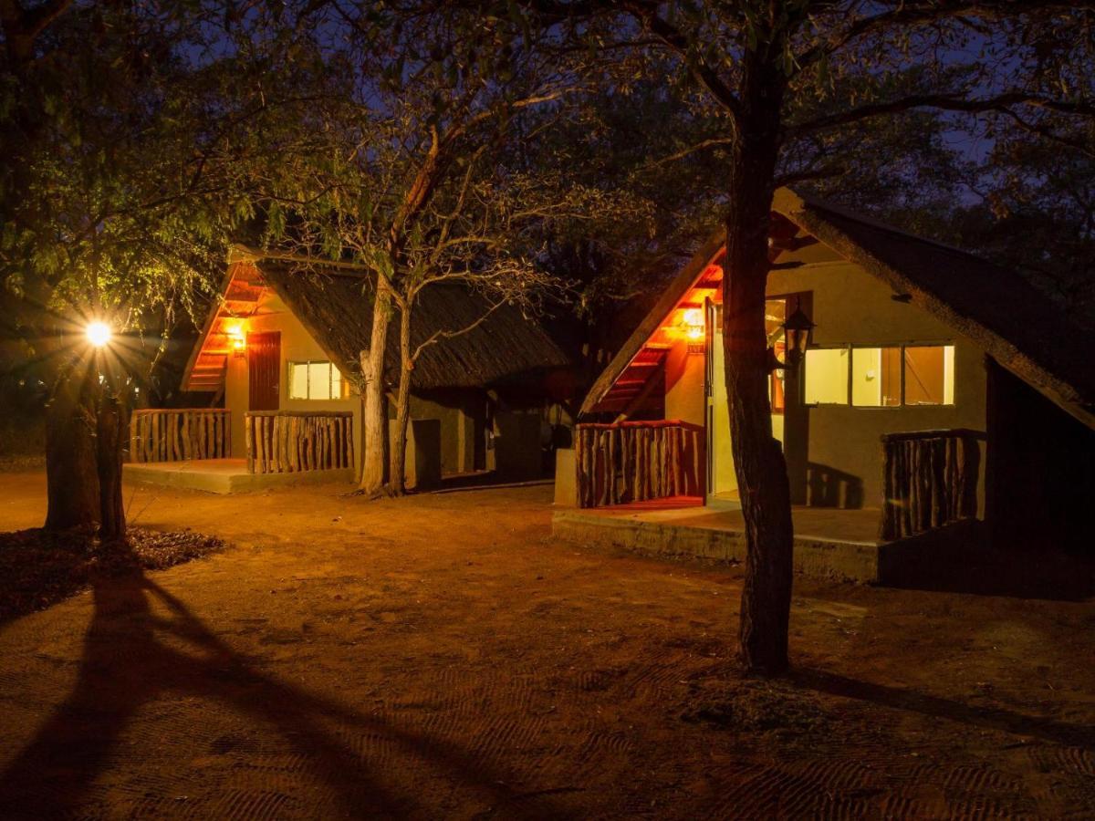 侯斯普瑞特Wild Ride Safaris And Bush Camp别墅 外观 照片